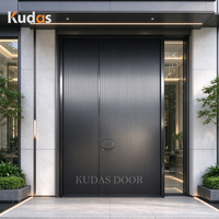 Porte d'entrée moderne en acier rainuré noir mat, porte extérieure en métal à rainures verticales personnalisées, porte de sécurité pour villa et maison