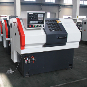 Torno CNC de Alta Resistencia CK6130 Fabricado en China con 2 Años de Garantía y Funciones Automáticas en Venta - Product Image 3