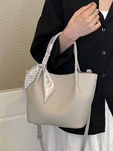 Sacs à main de luxe élégants pour femmes en cuir PU, sacs bandoulière, sacs fourre-tout, sacs à main à grande capacité, imperméables, élégants, pour le quotidien et le bureau - Product Image 2