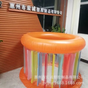 Rodillo de pelotas inflable Oem de 145 cm para niños, para jugar en el agua y para el juego de choque. - Product Image 1