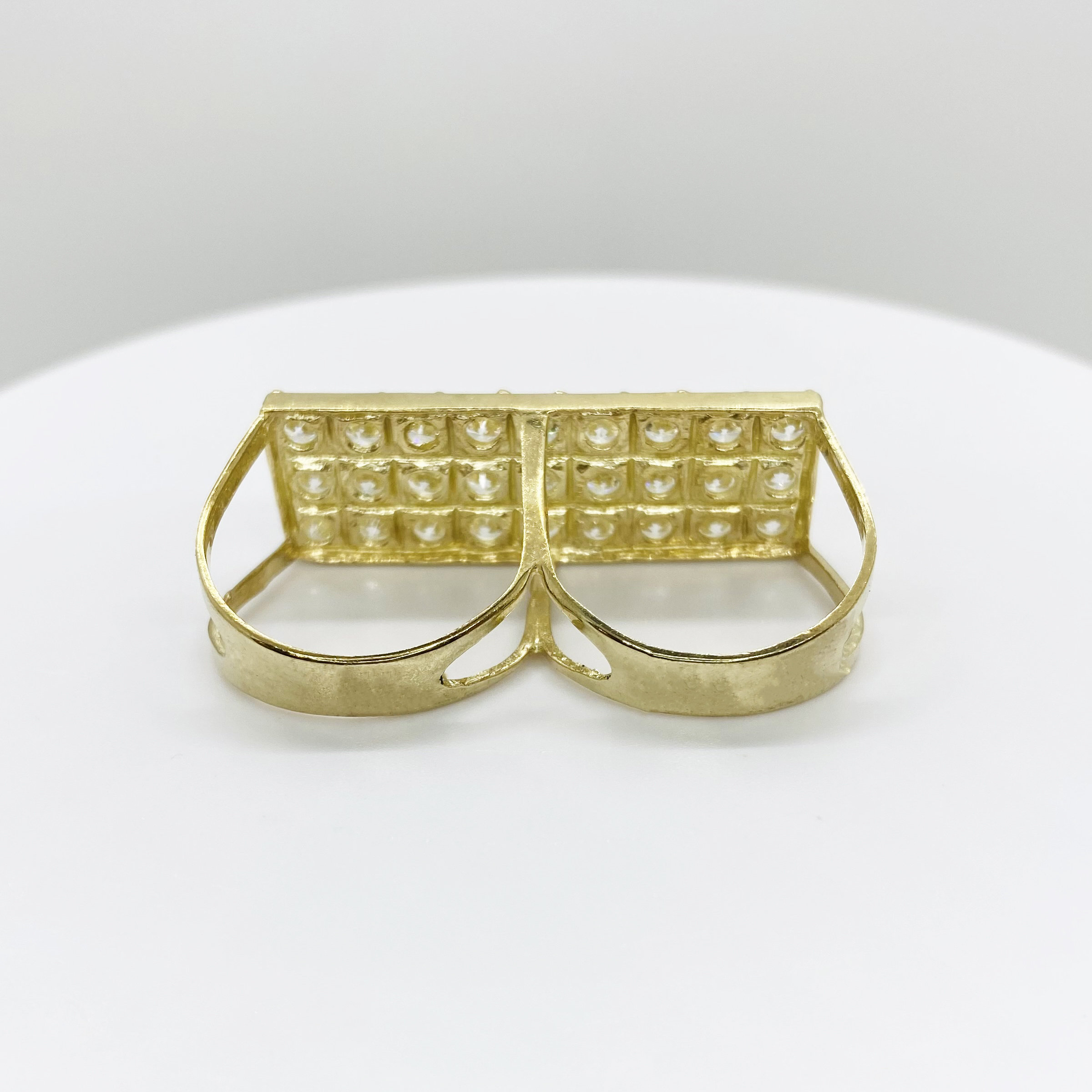 2 finger ring nugget