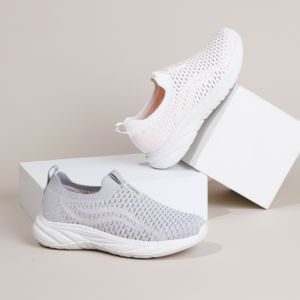 Nouvelles baskets décontractées légères pour femmes, design personnalisé, chaussures de sport décontractées de haute qualité pour l'été - Product Image 3