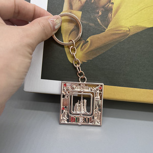 Llavero Giratorio Cuadrado de Recuerdo Turístico de Dubái de <span class=keywords><strong>Metal</strong></span> Personalizado, Llavero Giratorio de Oro Rosa - Product Image 6