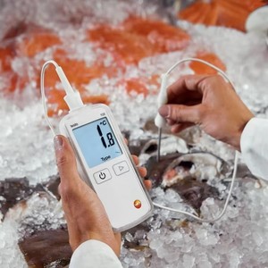 Termómetro Digital para Alimentos Testo 108, Resistente al Agua, Portátil, para Uso en Cocina y Procesamiento de Alimentos - Product Image 3