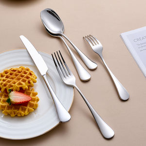 <span class=keywords><strong>Qzq</strong></span> Vente en gros Argenterie Luxe Fourchette Cuillère Couteau Set Acier inoxydable Or Couverts Set 5 Pièces Or Couverts Set pour Mariage - Product Image 1