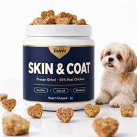 Complément alimentaire lyophilisé pour la peau et le pelage des chiens : Lécithine, huile de poisson, algues marines, friandises à mâcher souples, 50 % de poulet véritable, marque privée