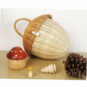 Decorazione da Parete in Macramè Ispirata a Bali con Conchiglie Pendenti per Camera da Letto in Stile Giapponese - Product Image 4
