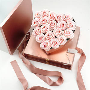 QSLH-SFE047 di Lusso Acrilico Regalo Scatola di Sapone Fiori Artificiali Rosa Regali per San Valentino <span class=keywords><strong>festa</strong></span> <span class=keywords><strong>della</strong></span> <span class=keywords><strong>Mamma</strong></span> - Product Image 3