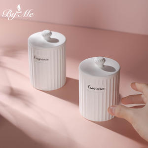 Juego de Regalo de Velas Aromáticas Nórdicas en Frascos de Porcelana con Mecha de Madera, en Oferta - Product Image 5