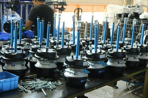 Pièces de rechange pour système de freinage de semi-remorque de camion <span class=keywords><strong>lourd</strong></span>, directement de l'usine, <span class=keywords><strong>chambre</strong></span> à <span class=keywords><strong>air</strong></span> double pour frein à <span class=keywords><strong>air</strong></span> T2424DD - Product Image 3
