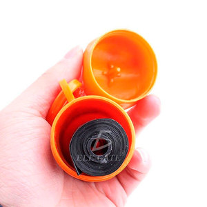 Distributeur de sacs à déjections pour animaux Ele-Gate en forme d'os, 15 sacs pour les promenades avec les chiens - Product Image 3