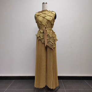 Nouvel ensemble plissé Miyake grande taille pour soirée, haut sans manches + pantalon large, vêtements occidentaux pour femmes, vente en gros - Product Image 2