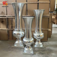 Vase à fleurs haut et blanc pour centre de table de mariage, décoration de table