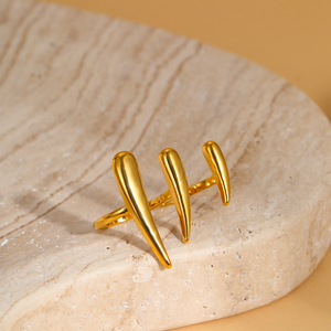 แหวนไทเทเนียมและเหล็กแบบมินิมอล พร้อมสีตัดกันของทองและเงิน สไตล์เท่และสง่างาม สแตนเลสคุณภาพสูง - Product Image 3