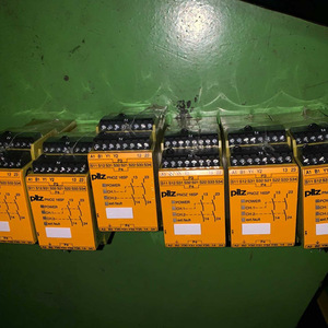 Relais de sécurité Pilz PNOZ 16SP 230VAC 24VDC 2n/o Fabriqué en France - Product Image 3