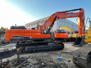 Excavatrice hydraulique lourde d'occasion Doosan DX340, idéale pour l'exploitation minière et la remise en état des terres - Product Image 2