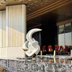 Escultura de imitación de jade en acero inoxidable, abstracta e irregular, para montaje en suelo, ideal para oficinas de ventas, hoteles, plazas y fuentes de agua. - Product Image 2