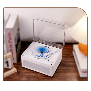 Reproductor de CD estilo tocadiscos retro con cubierta acrílica, USB, Bluetooth, luz RGB, altavoz estéreo de alta fidelidad para decoración del hogar, idea de regalo única. - Product Image 3