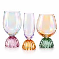 Ensemble de gobelets en verre coloré de luxe, base sculpturale côtelée, fabrication artisanale moderne, réutilisable, écologique, 0,5 L, vaisselle pour cocktails