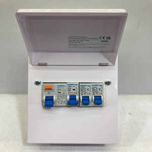 กล่องฟิวส์สำหรับโรงรถ/อู่ซ่อม NX3-5RA-3 ของแท้ใหม่ พร้อม RCD 30MA และ MCB 6, 16, 32 แอมป์ มีสินค้าในคลัง - Product Image 1