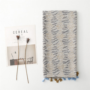 Bufanda de borla Bohemia suave para mujer de alta calidad chal pequeño círculo liso fresco con patrón de <span class=keywords><strong>flores</strong></span> suave para verano otoño - Product Image 2