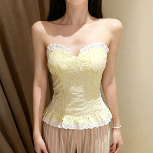 Top de Verano para Vacaciones en la Playa, Color Amarillo Mantequilla, Jacquard con Contraste, Sin Tirantes, Ajustado, con Volantes, Estilo Camisola - Product Image 6