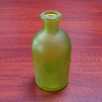 Bouteille ronde en verre opaque de couleur vert givré de 200 ml pour la tequila