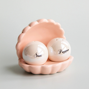Bonito juego de sal y pimienta de concha de cerámica, diseño de almeja y Perla, salero y pimentero, Salero y pimentero de cerámica personalizado - Product Image 1