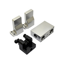 Pièces mécaniques de haute précision pour tours et fraiseuses CNC, en acier inoxydable 304 316, comprenant un arbre fileté et un bloc creux hexagonal