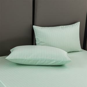 Taie d'oreiller de mise à la terre en fibre d'argent 5% et coton biologique 95% tricoté brodé, rectangulaire, pour usage hôtelier et hospitalier - Product Image 2