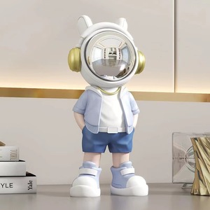 Spaceman Statue Astronaute Figurine Sculpture Résine Spaceman Modèle Ornement Maison Bureau Bureau Décoration De Table - Product Image 2
