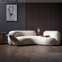 Canapé Divano Gainesville : Design Moderne et Luxueux pour Salon, Confort Unique pour la Maison