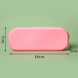 Étuis à crayons durables en silicone pour la vente en gros, boîte cadeau scolaire aux couleurs bonbon 19x7x5cm pour le bureau et la maison - Product Image 4