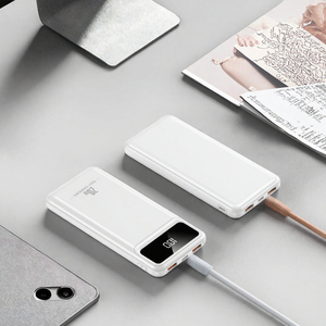 เครื่องชาร์จพกพา Ultra Slim 20000mAh พร้อมสายในตัว 4-in-1 USB Power Bank - Product Image 3