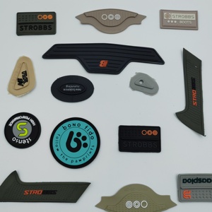 Tùy chỉnh 3D dập nổi <span class=keywords><strong>Silicone</strong></span> logo mềm PVC nhãn và cao su vá phụ kiện lưỡi cho Ba lô & giày trang trí - Product Image 5