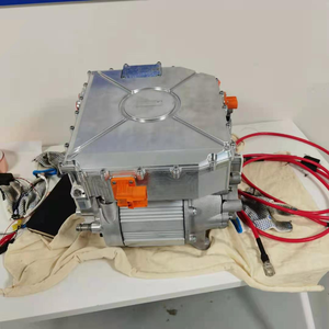 Motor Sincrónico de Imán Brogen de 18KW para Camiones y Automóviles con Refrigeración por Agua, 95% de Eficiencia, Motor EV EPT2-120 de 100kw - Product Image 2