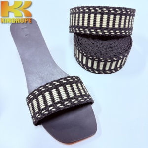 Correa trenzada para <span class=keywords><strong>sandalias</strong></span> con diseño geométrico bicolor y adornos de pedrería, banda superior tejida para calzado con marco metálico para <span class=keywords><strong>sandalias</strong></span> tipo pantuflas - Product Image 1