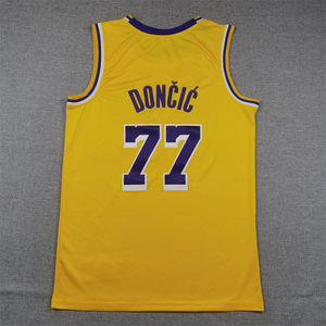 Vêtements de basket-ball américains en gros # <span class=keywords><strong>Maillot</strong></span> de basket-ball brodé pour homme Luka Doncic, <span class=keywords><strong>Los</strong></span> <span class=keywords><strong>Angeles</strong></span> <span class=keywords><strong>Lakers</strong></span>, 77 - Product Image 1