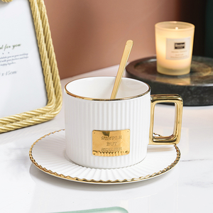 Ensemble de tasses et d'assiettes à café en porcelaine haut de gamme, motif rustique japonais, résistant au lave-vaisselle et au micro-ondes, comprend une cuillère et un plateau - Product Image 4