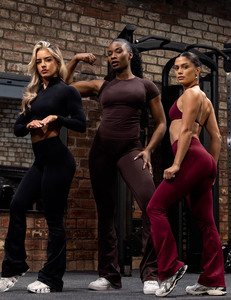 Conjunto Deportivo sin Costuras con Logotipo Personalizado Lcool, Pantalones Deportivos de Cintura Alta y Sujetador Deportivo, Ropa Deportiva para Gimnasio, Yoga y Actividades, Venta al Por Mayor - Product Image 5