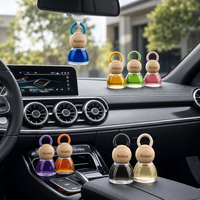 Bouteille de parfum suspendue en verre pour diffuseur de voiture, avec bouchon en bois, vide, 5ml, 8ml, 10ml, forme ronde, prête à être expédiée