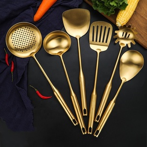 Batterie de cuisine en métal Cuillère Accessoires de cuisine Lot de 6 ustensiles de cuisine en acier inoxydable doré avec support - Product Image 2