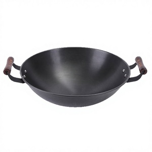Wok Zhangqiu personnalisé, binaural, de style <span class=keywords><strong>ancien</strong></span>, en acier inoxydable forgé, avec fond multicouche composite, non revêtu, universel, antiadhésif, en bois - Product Image 1