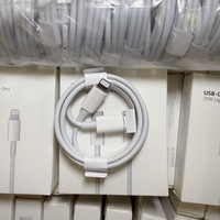 Kabel Data Tipe C 1M 2M Pengisian Cepat PD Support Bahan TPE Abu-abu untuk Ponsel