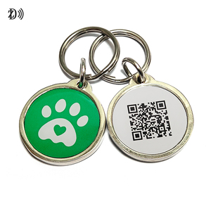 Etiqueta de Identificación para Mascotas NFC de Alta Calidad, Etiqueta de Perro con Borde Metálico y Código QR, Llavero NFC Personalizado con Resina Epoxi para Seguridad - Product Image 2