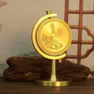 Nuevo Spinner Antiestrés Creativo de Latón con Diseño de Balón de Fútbol, Giratorio, para Decoración de Coche, Oficina, Escritorio y Mesa de Té, Amuleto de la Suerte - Product Image 4