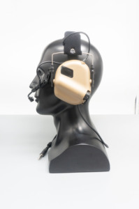 Schall dichtes OPSMEN EARMOR M32 Geräusch reduzierende Ohren schützer Gehörschutz Taktisches Headset Mit Mikrofon Nato TP120 Jacke