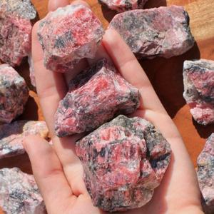 Venta al por Mayor de Rodocrosita Argentina en Bruto para Regalos Navideños y Colecciones de Cristales - Product Image 1