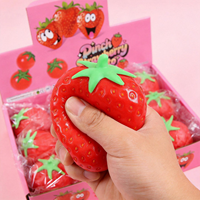 Jouet de décompression en forme de fraise simulée pour filles, balle anti-stress à presser et libérer la pression