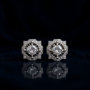 E1140 Orecchini in oro bianco con diamanti, taglio rotondo brillante, colore D, gioielli da sposa classici naturali da donna - Product Image 2